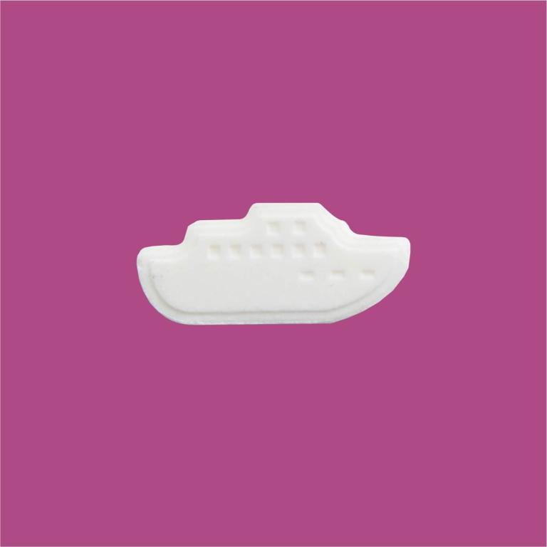 Boat shaped mints